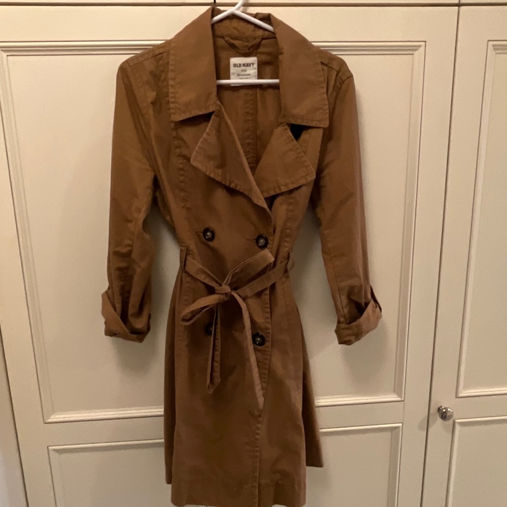 Chic Tan Trench Coat Size M